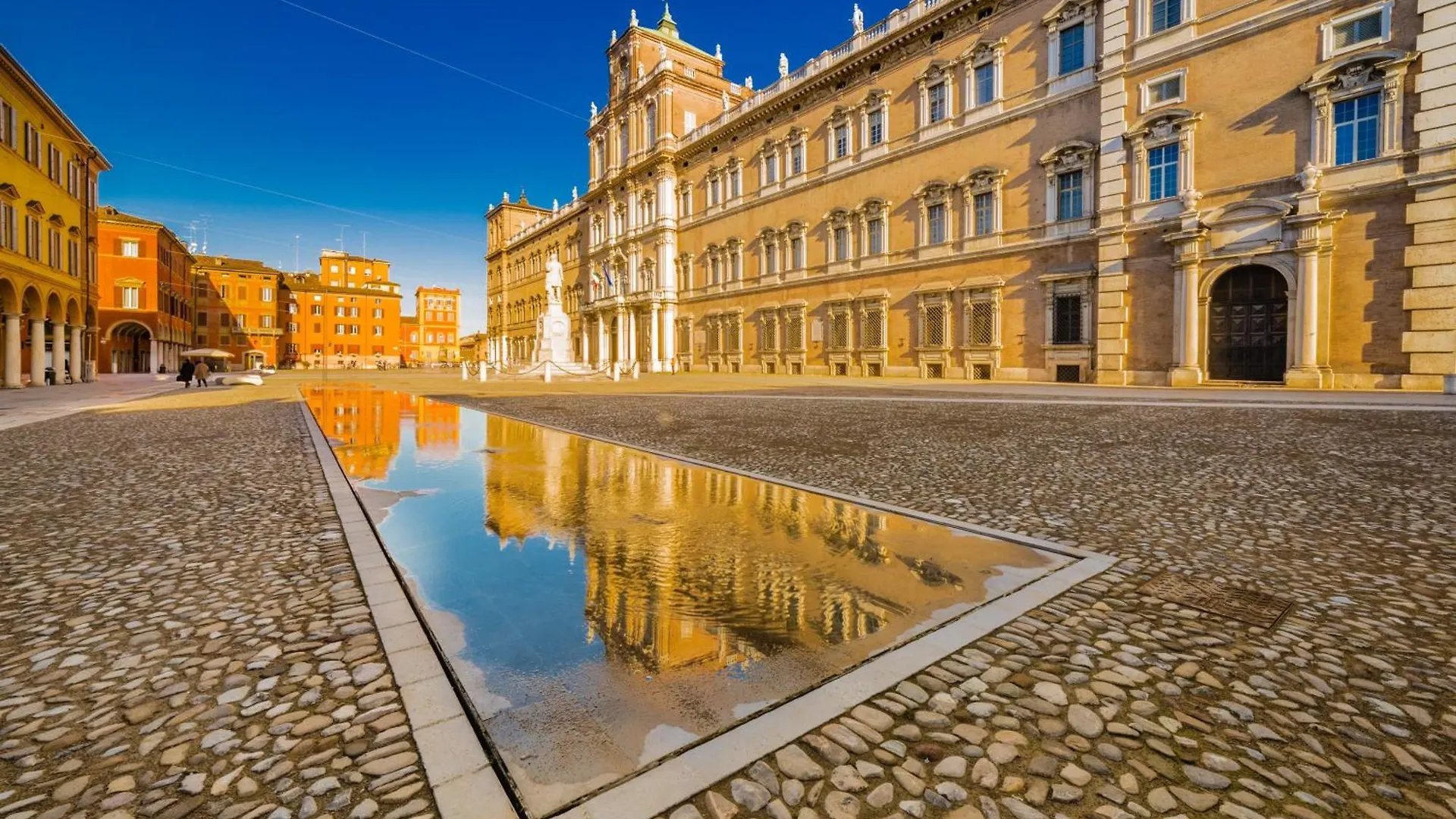 Modena Visit Apartment Ιταλία